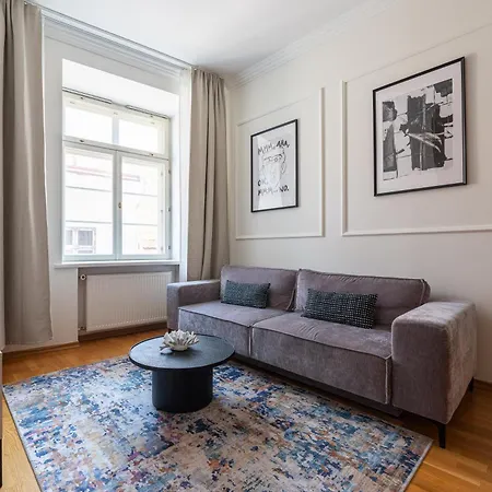 Old Town - Hall Square * Tallinn