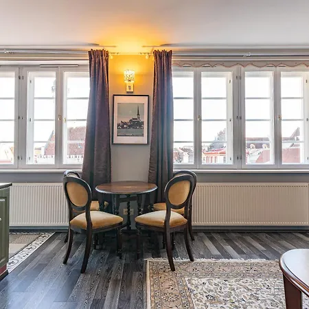 Old Town - Hall Square Apartamento