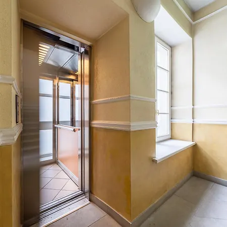 Old Town - Hall Square * Tallinn