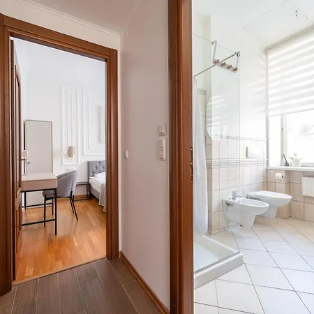 Old Town - Hall Square Apartment *