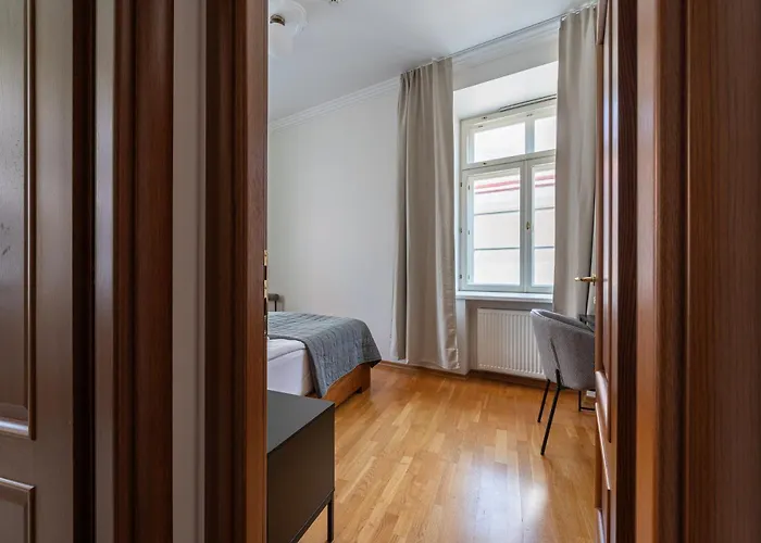 Old Town - Hall Square *